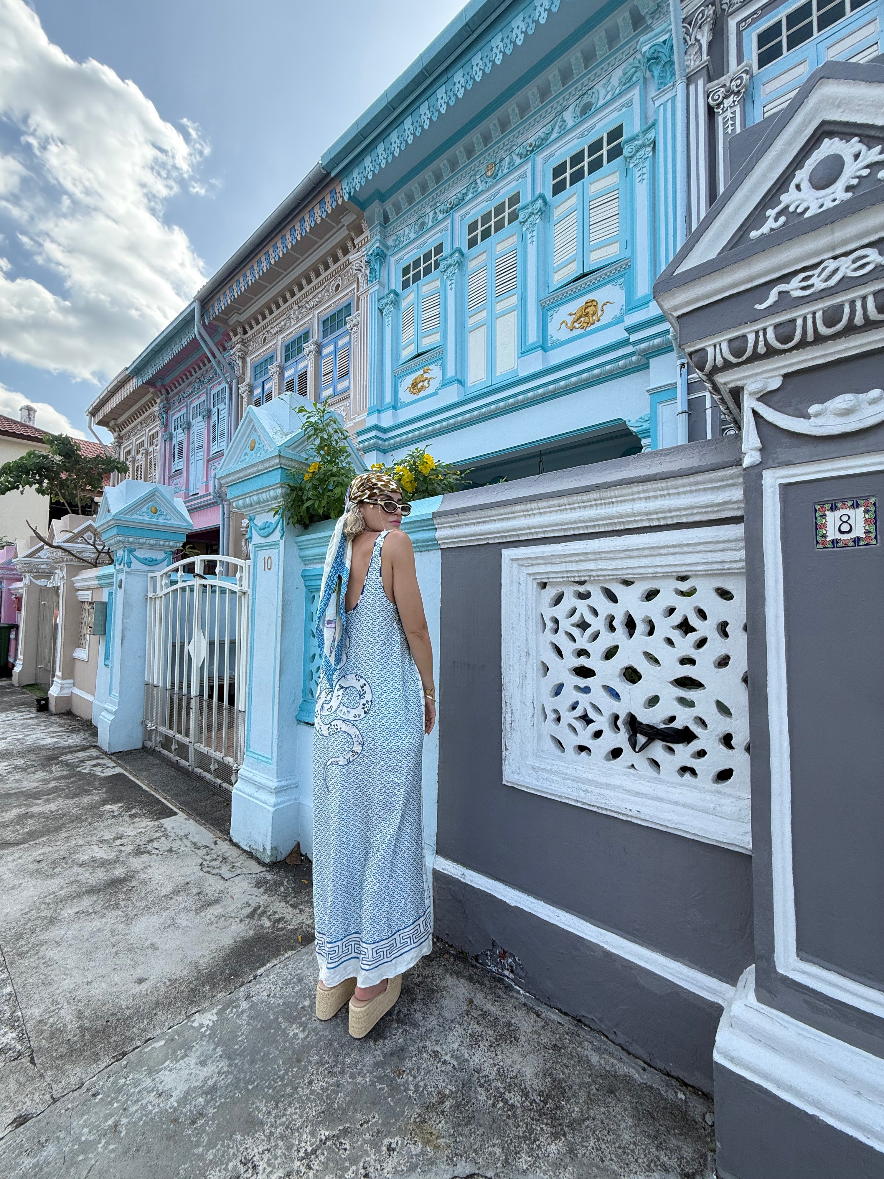 MAGIC OCEAN  RIVER PAREO / SCARF WITH SILVER ROUND BROOCH