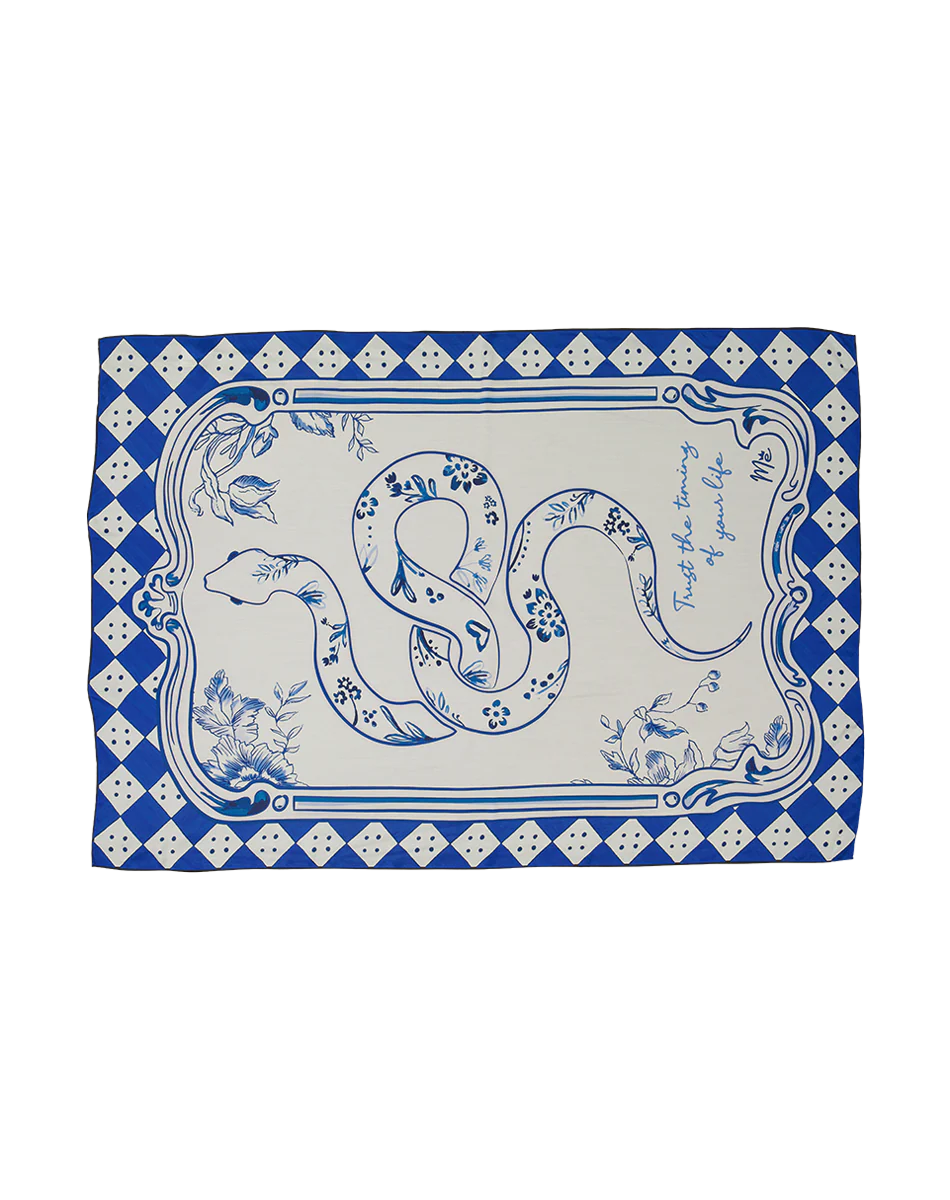 AMALFICO RIVER PAREO / SCARF & SILVER ROUND BROOCH